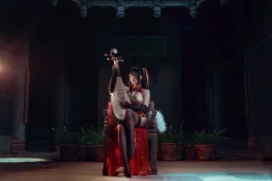 半半子 BANBANKO《大凤旗袍》主题写真：40张全套美图