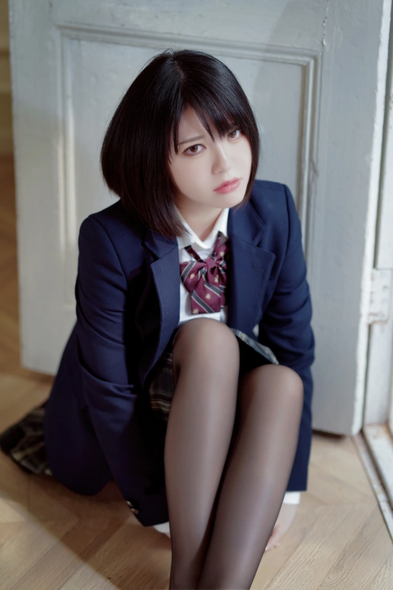 半半子 BANBANKO《彼女の制服姿が好き》主题写真：54张全套美图