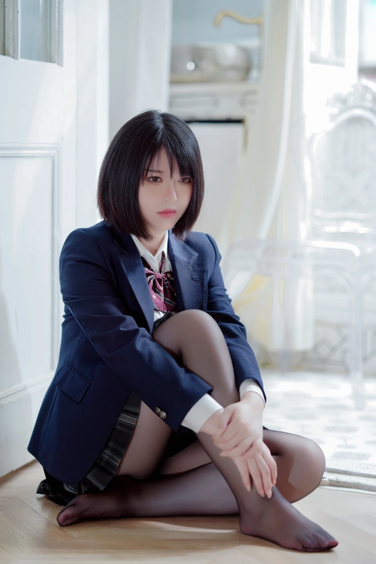 半半子 BANBANKO《彼女の制服姿が好き》主题写真：54张全套美图