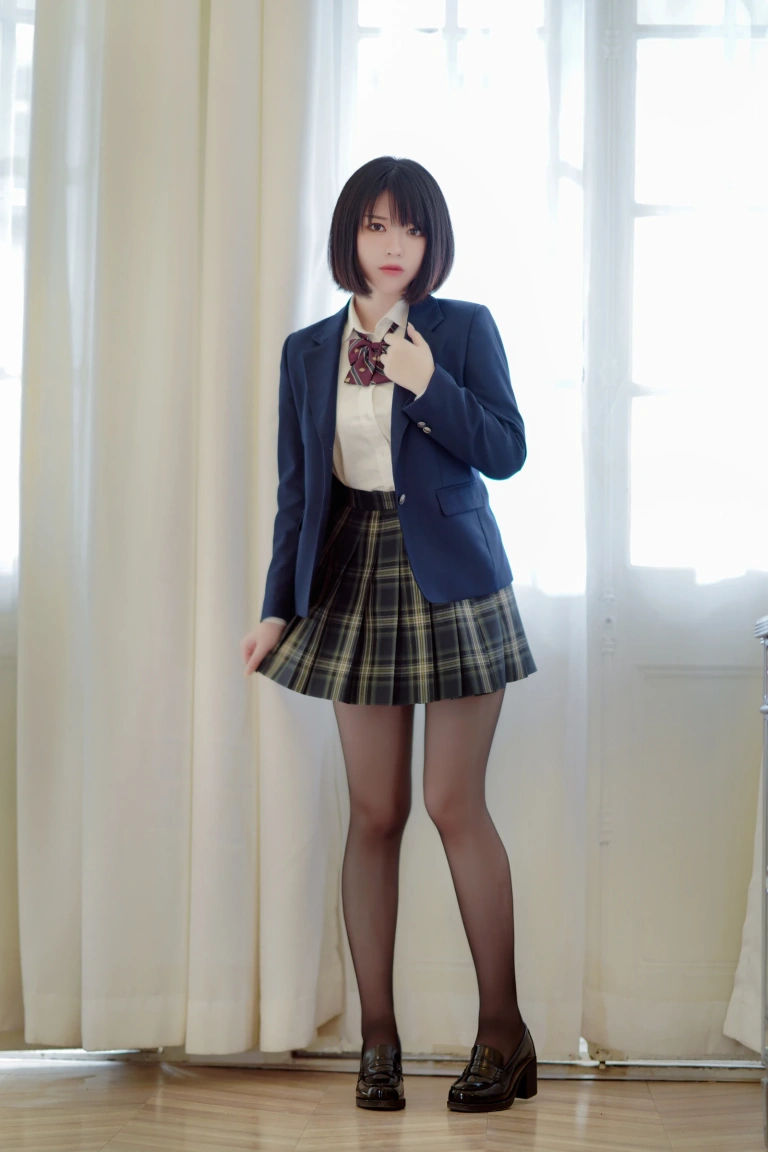 半半子 BANBANKO《彼女の制服姿が好き》主题写真：54张全套美图