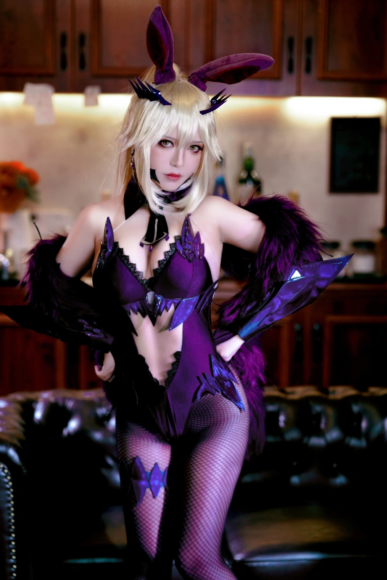 半半子 BANBANKO《LancerAlter Bunny》主题写真：40张全套美图