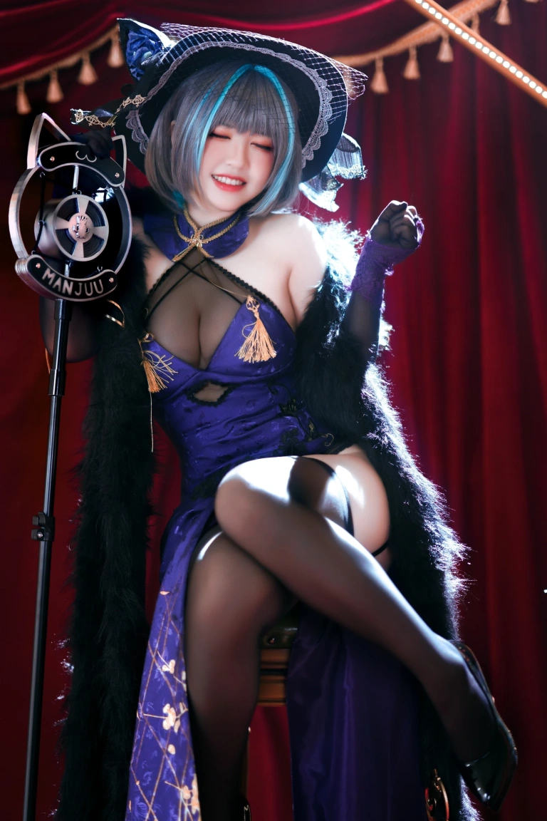半半子 BANBANKO《柴郡旗袍》主题写真：64张全套美图