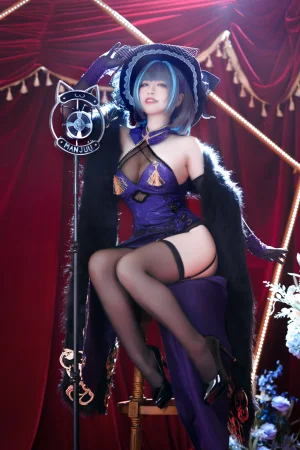 半半子 BANBANKO《柴郡旗袍》主题写真：64张全套美图