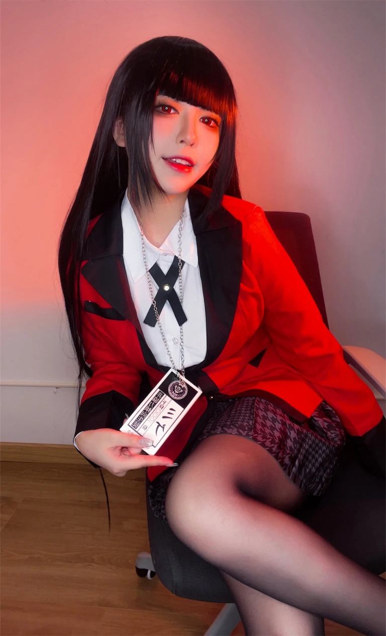 半半子 BANBANKO《夢子》主题写真：48张全套美图