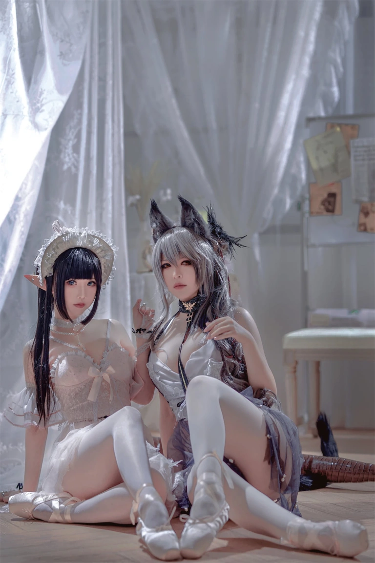 半半子 BANBANKO《Arknights 黑x森蚺バレエ（&面饼仙儿）》主题写真：56张全套美图