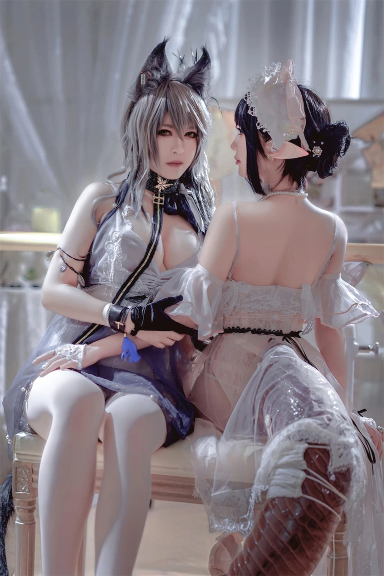 半半子 BANBANKO《Arknights 黑x森蚺バレエ（&面饼仙儿）》主题写真：56张全套美图