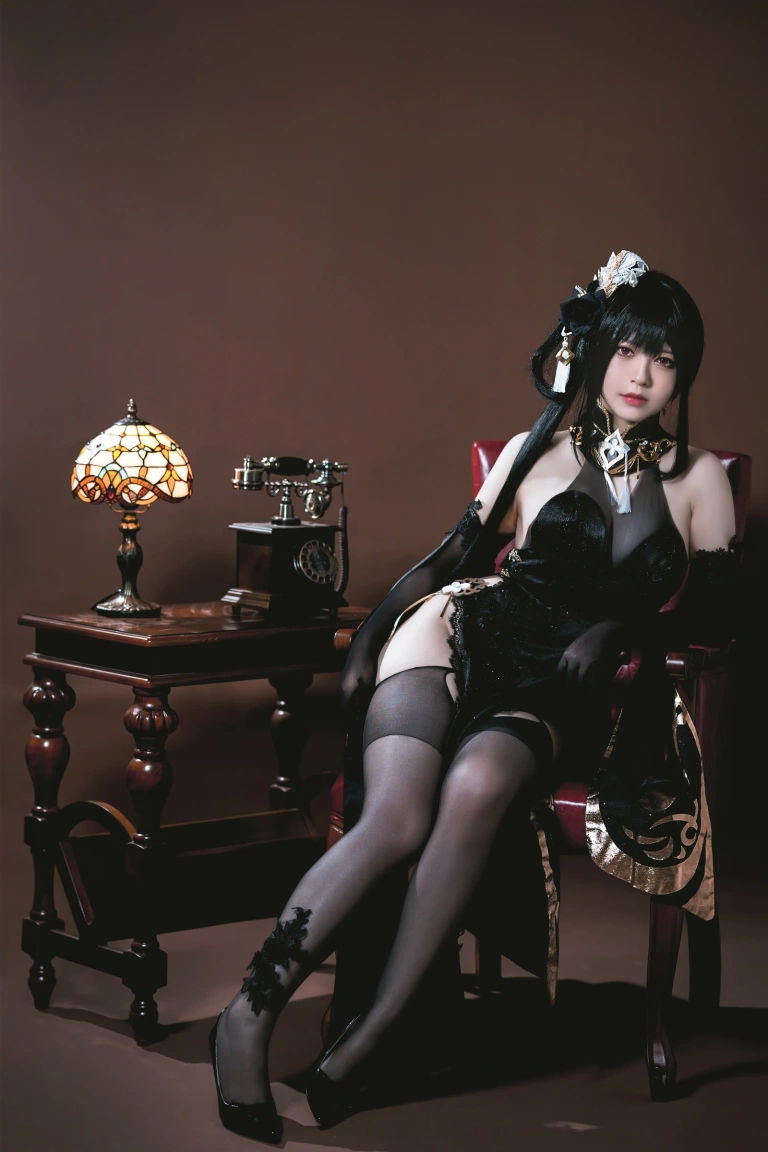 半半子 BANBANKO《镇海 奇响华殿》主题写真：38张全套美图