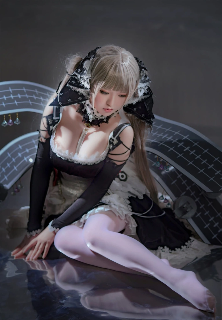 半半子 BANBANKO《可畏》主题写真：44张全套美图