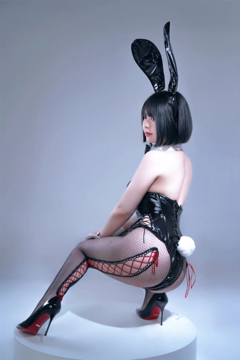半半子 BANBANKO《Bunny Vol.02》主题写真：75张全套美图