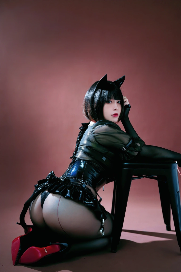 半半子 BANBANKO《黑猫NEKO》主题写真：55张全套美图，含2个视频