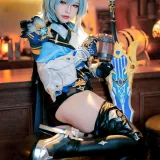 半半子 BANBANKO《優菈》主题写真：76张全套美图，含7个视频