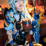 半半子 BANBANKO《優菈》主题写真：76张全套美图，含7个视频