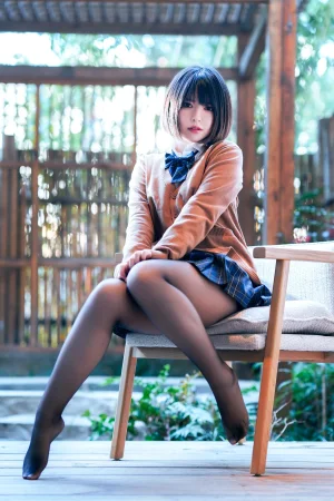 半半子 BANBANKO《彼女の制服 Vol.02》主题写真：58张全套美图