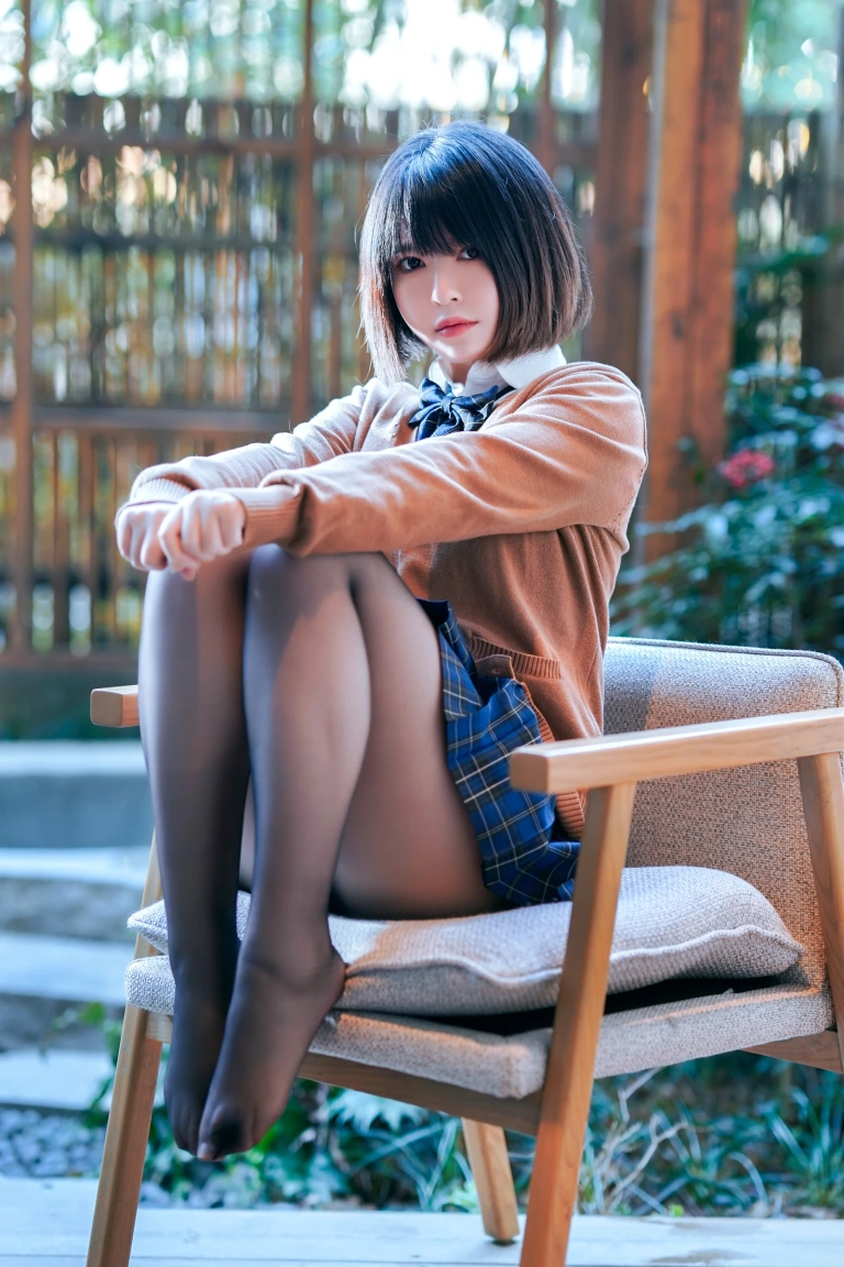半半子 BANBANKO《彼女の制服 Vol.02》主题写真：58张全套美图