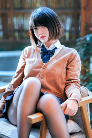 半半子 BANBANKO《彼女の制服 Vol.02》主题写真：58张全套美图