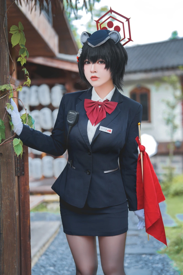 半半子 BANBANKO《导游椿》主题写真：86张全套美图，含6个视频