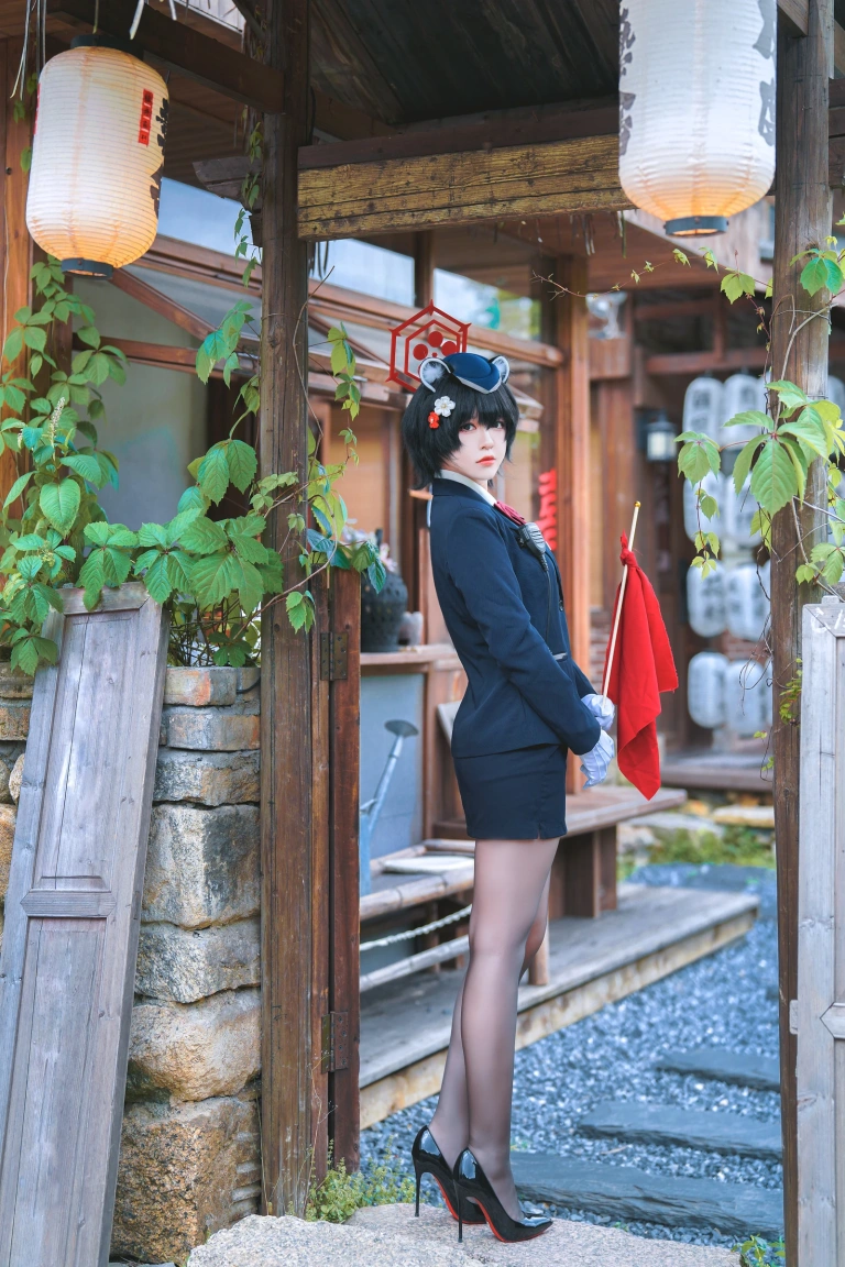 半半子 BANBANKO《导游椿》主题写真：86张全套美图，含6个视频