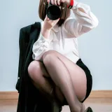 半半子 BANBANKO《OL自撮》主题写真：28张全套美图，含2个视频