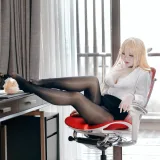 半半子 BANBANKO《怨仇 办公室的意外》主题写真：55张全套美图，含1个视频