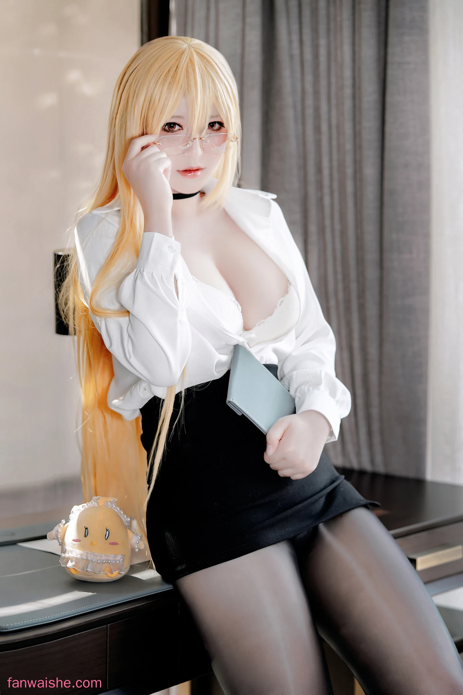 半半子 BANBANKO 半半子 BANBANKO NO.057 - 怨仇 办公室的意外