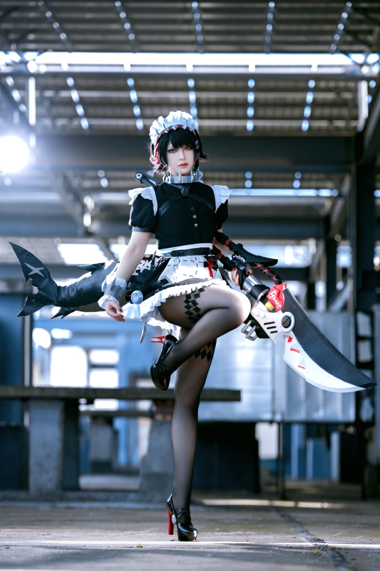 半半子 BANBANKO《EllenJoe🦈エレン✂️🖤》主题写真：48张全套美图