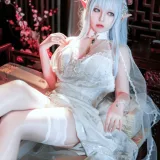 半半子 BANBANKO《阿尔比恩旗袍》主题写真：47张全套美图，含3个视频