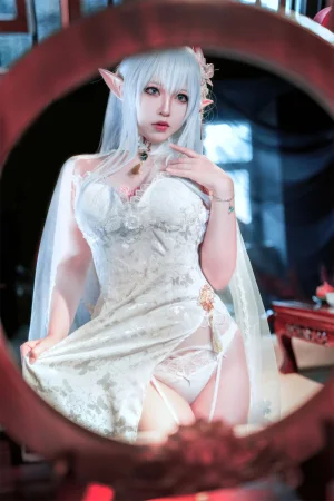 半半子 BANBANKO《阿尔比恩旗袍》主题写真：47张全套美图，含3个视频