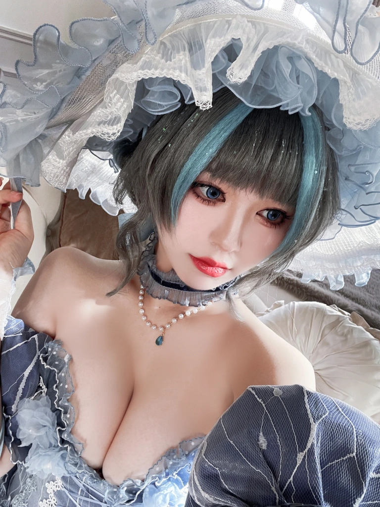 半半子 BANBANKO《チェシャー廃稿礼装》主题写真：66张全套美图，含9个视频