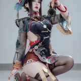 半半子 BANBANKO《玉玲珑》主题写真：24张全套美图，含2个视频