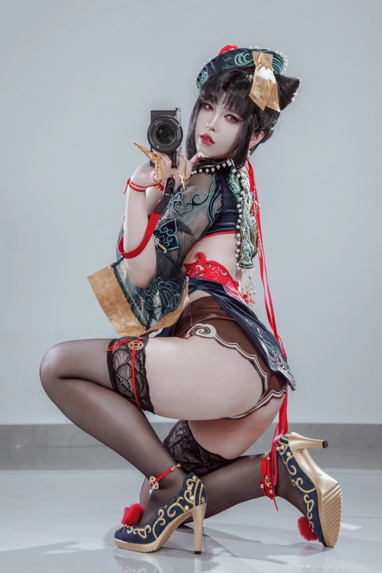 半半子 BANBANKO《玉玲珑》主题写真：24张全套美图，含2个视频