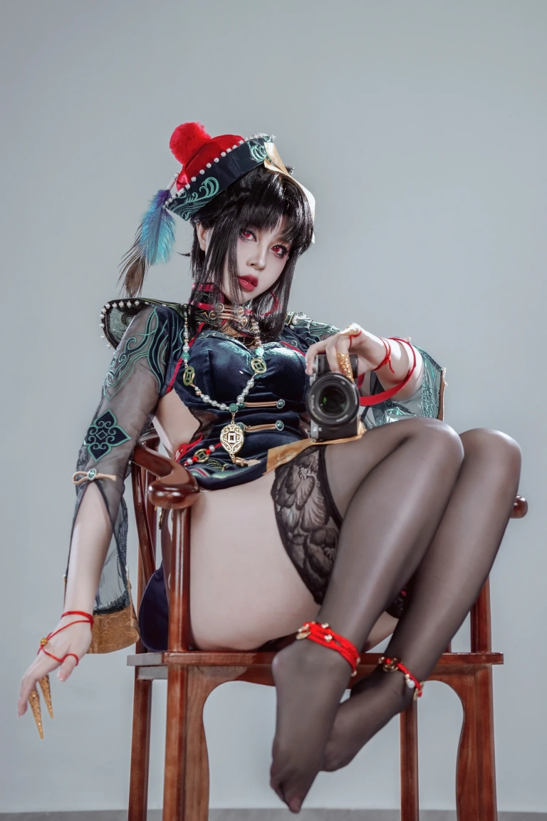 半半子 BANBANKO《玉玲珑》主题写真：24张全套美图，含2个视频
