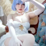 半半子 BANBANKO《恰巴耶夫 白骑兵的旋律礼服》主题写真：64张全套美图，含2个视频