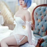 半半子 BANBANKO《恰巴耶夫 白骑兵的旋律礼服》主题写真：64张全套美图，含2个视频