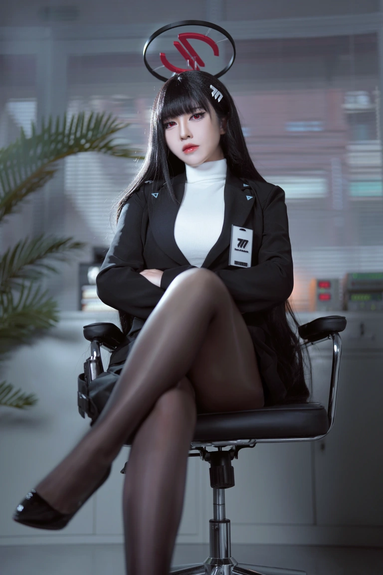 半半子 BANBANKO《蔚蓝档案 调月莉音OL》主题写真：60张全套美图，含8个视频