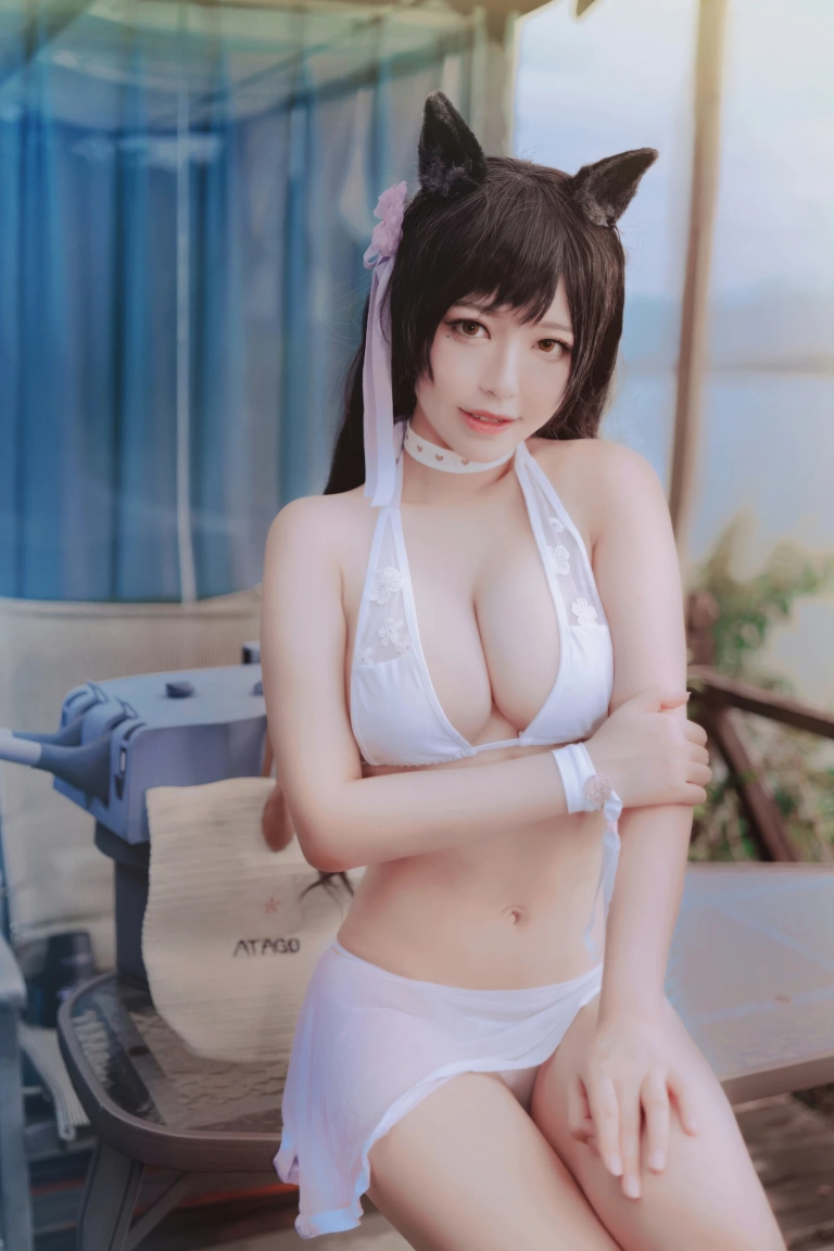 半半子 BANBANKO《碧蓝航线 爱宕泳装》主题写真：27张全套美图
