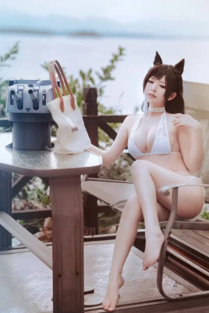 半半子 BANBANKO《碧蓝航线 爱宕泳装》主题写真：27张全套美图