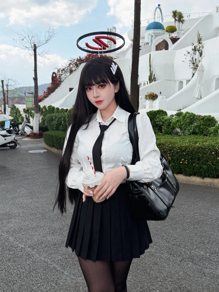 半半子 BANBANKO《蔚蓝档案 调月莉音 Vol.03 制服x競泳》主题写真：64张全套美图，含5个视频