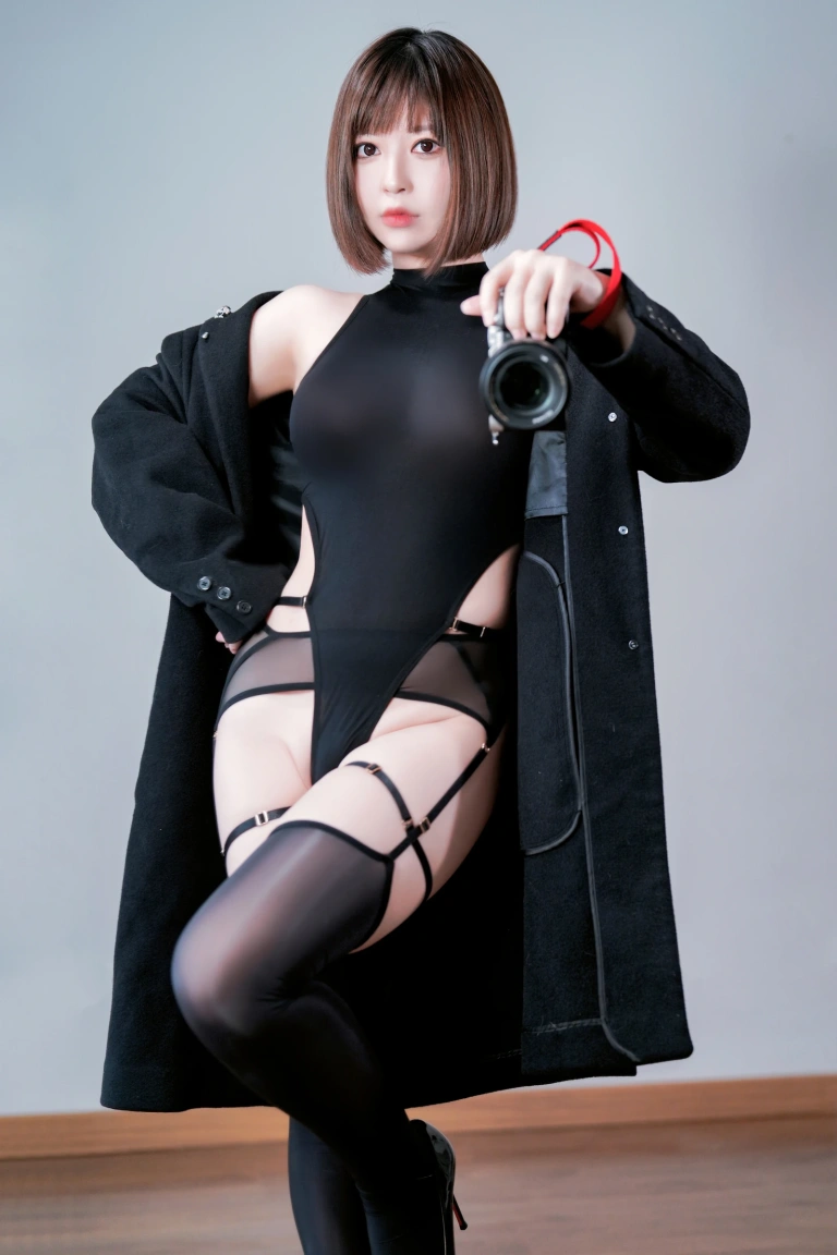 半半子 BANBANKO《今日は黑 Vol.3》主题写真：20张全套美图，含1个视频