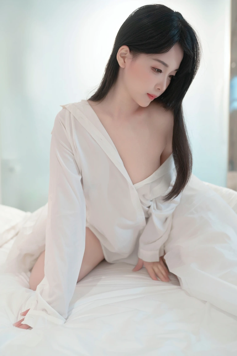 Bangni邦尼《男友衬衫》主题写真：99张全套美图