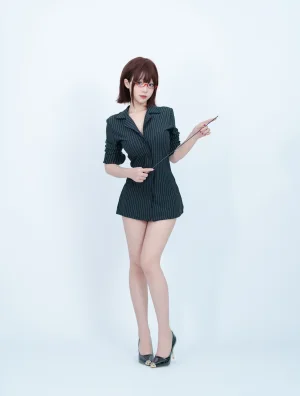 Bangni邦尼《女秘书》主题写真：68张全套美图，含6个视频