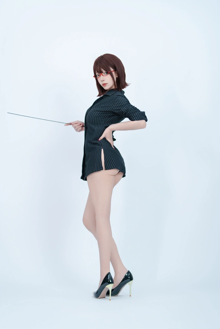 Bangni邦尼《女秘书》主题写真：68张全套美图，含6个视频