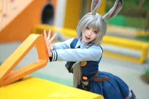 Bangni邦尼《兔子警官》主题写真：72张全套美图，含8个视频