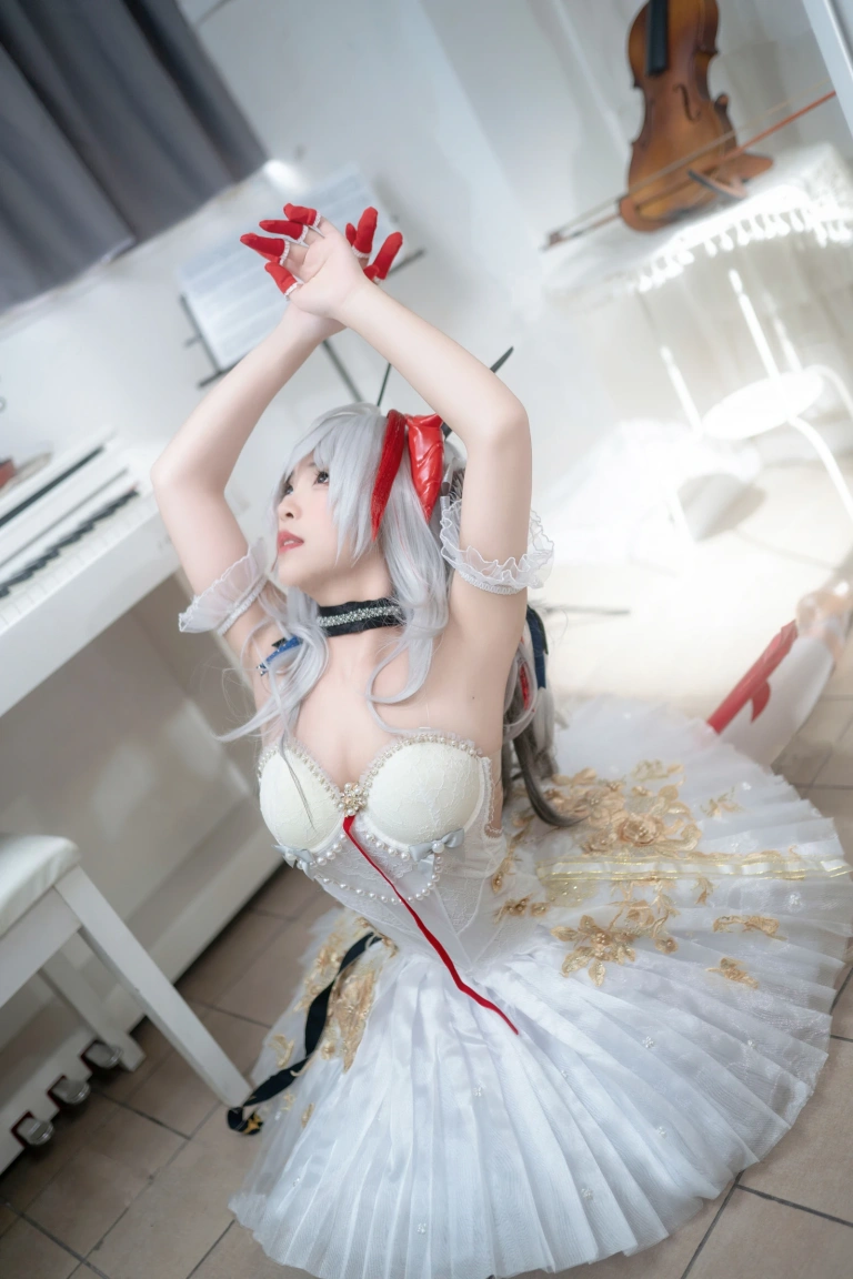Bangni邦尼《明日方舟 W芭蕾舞者》主题写真：117张全套美图，含5个视频