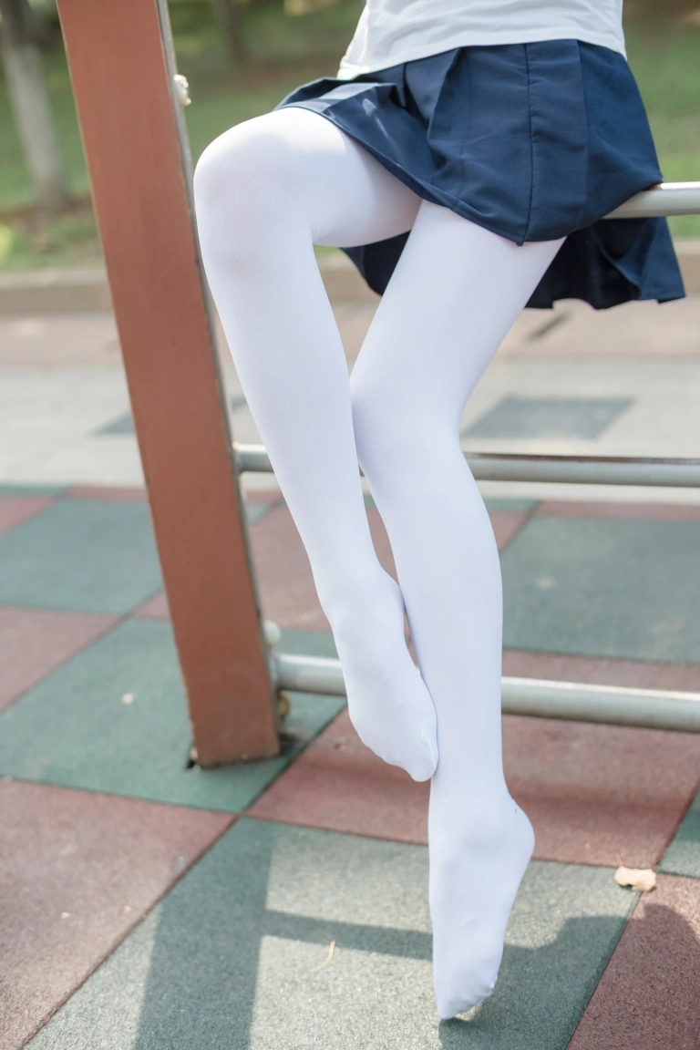 森萝财团《BETA-001》主题写真：91张全套美图
