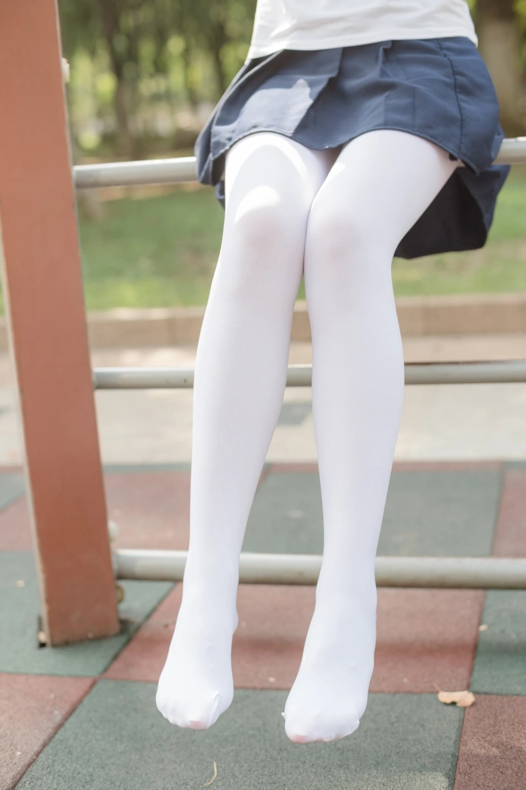 森萝财团《BETA-001》主题写真：91张全套美图