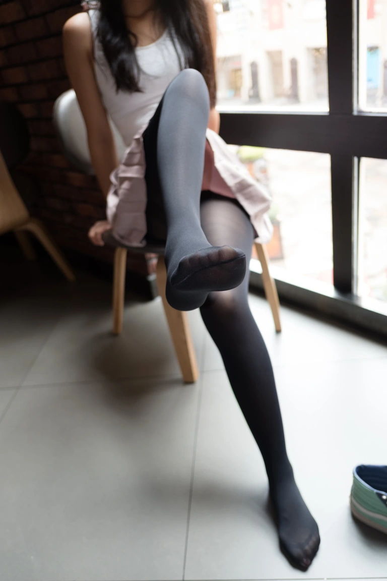 森萝财团《BETA-002》主题写真：77张全套美图