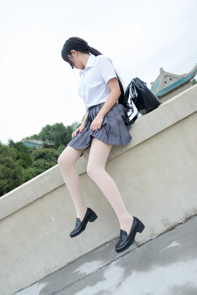 森萝财团《BETA-005》主题写真：75张全套美图