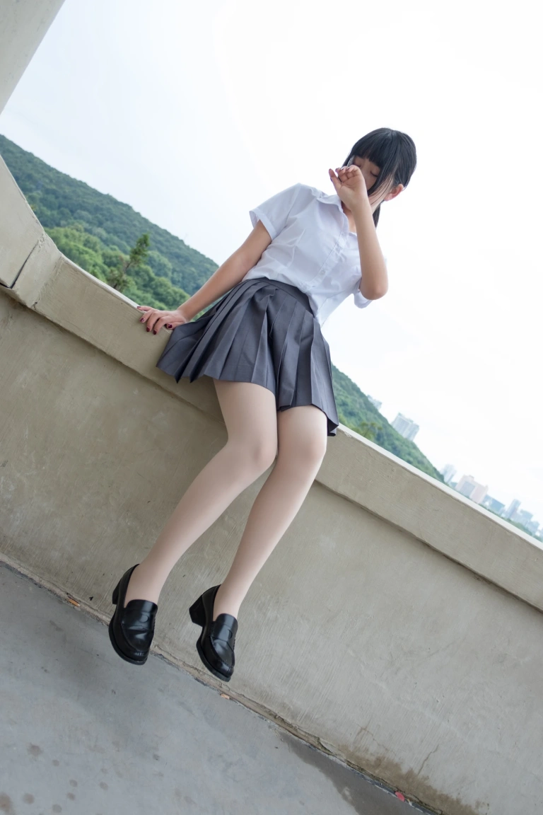 森萝财团《BETA-005》主题写真：75张全套美图