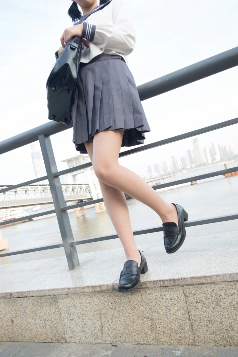 森萝财团《BETA-009》主题写真：44张全套美图