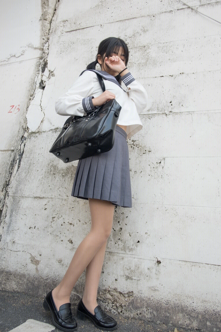 森萝财团《BETA-009》主题写真：44张全套美图